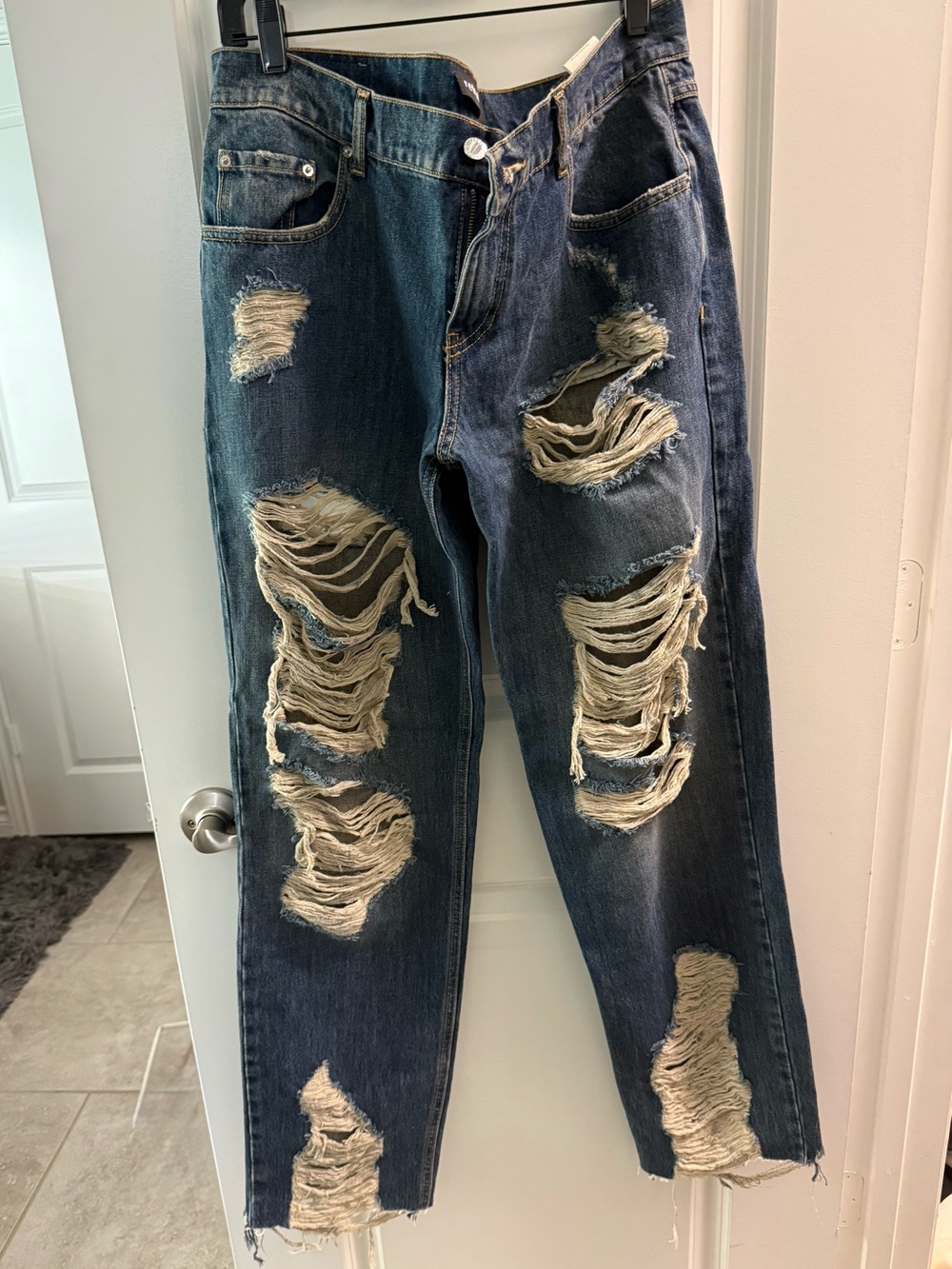 Retrofete Distressed Dark Blue Ripped Jeans